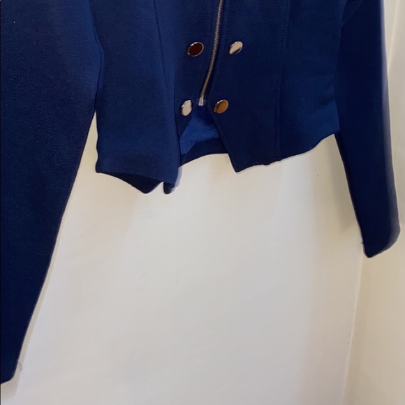 Jacket - Picture 5 of 8